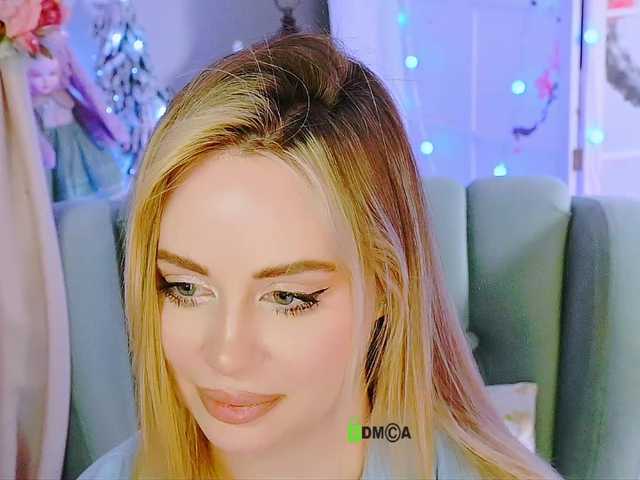 0------0's BongaCams show and profile