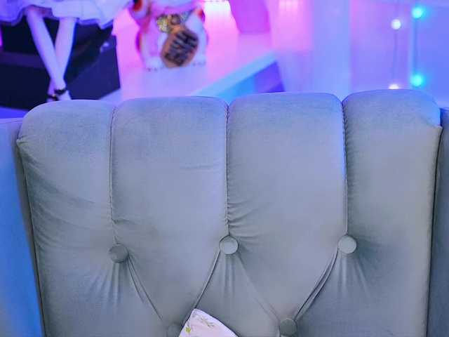 0------0's BongaCams show and profile