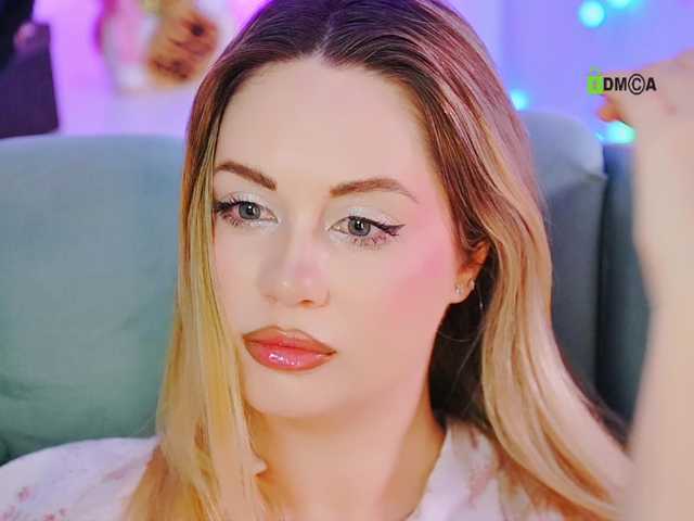 0------0's BongaCams show and profile