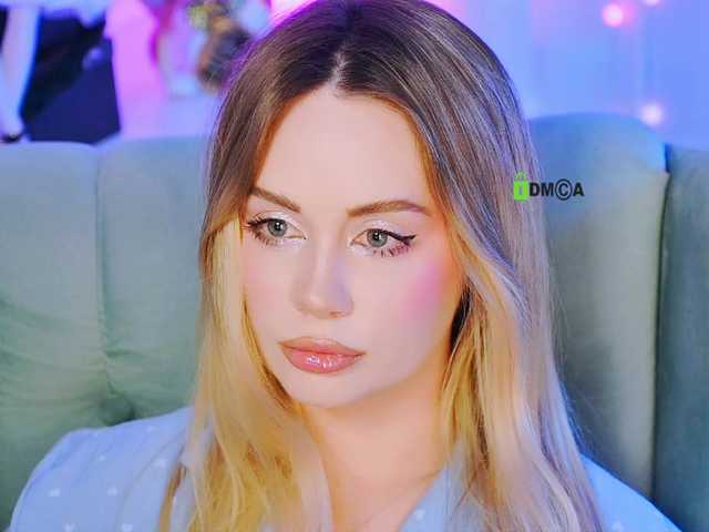 0------0's BongaCams show and profile