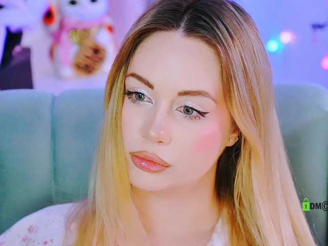 0------0's BongaCams show and profile