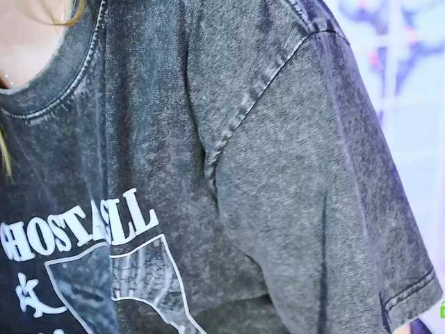 0------0's BongaCams show and profile