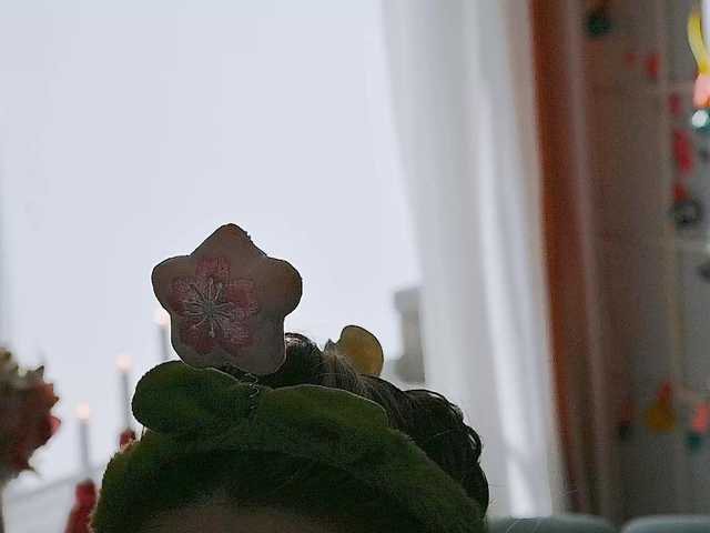 000--- – webcam model profile photo