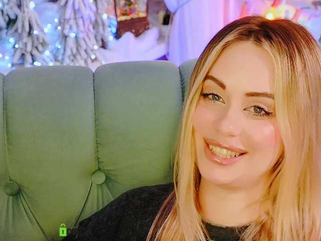 0------0's BongaCams show and profile