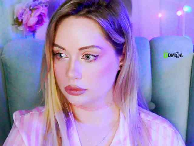 0------0 Live Webcam on BongaCams