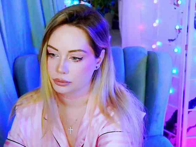 0------0 Live Webcam on BongaCams