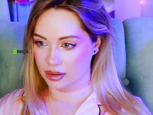 0------0 Live Webcam on BongaCams