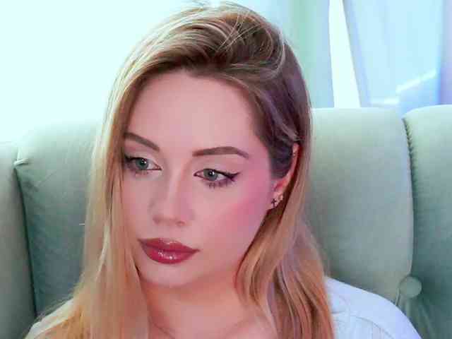 0------0 Live Webcam on BongaCams