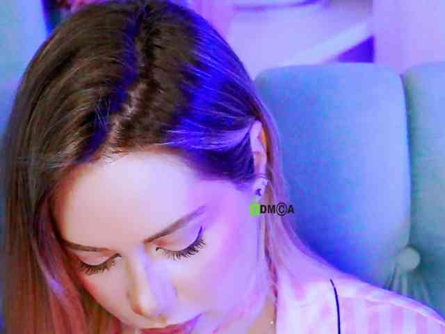 0------0 Live Webcam on BongaCams