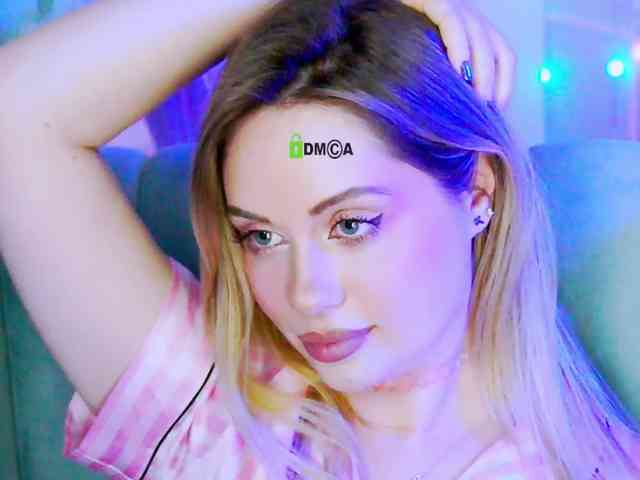 0------0 Live Webcam on BongaCams