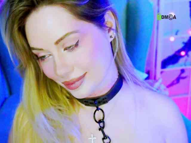 0------0 Live Webcam on BongaCams