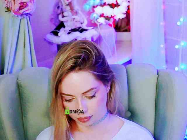 0------0 Live Webcam on BongaCams