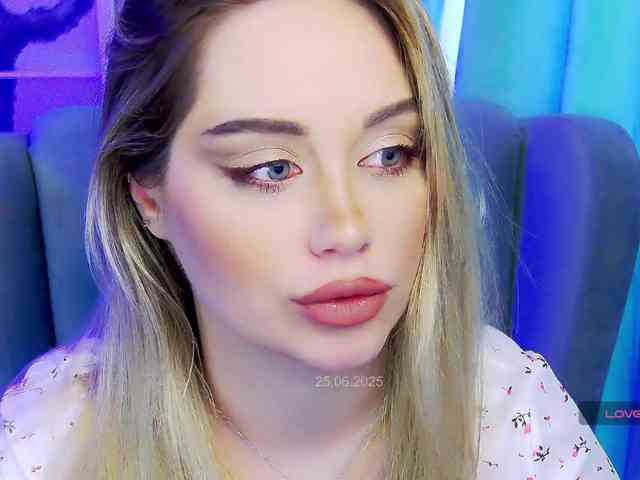 nude webcam chatroom 0------0