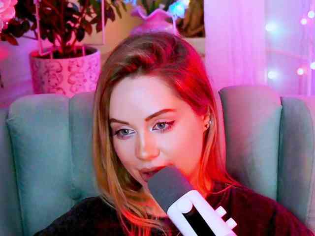 0------0 Live Webcam on BongaCams