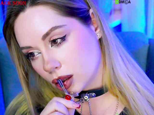 0------0 Live Webcam on BongaCams