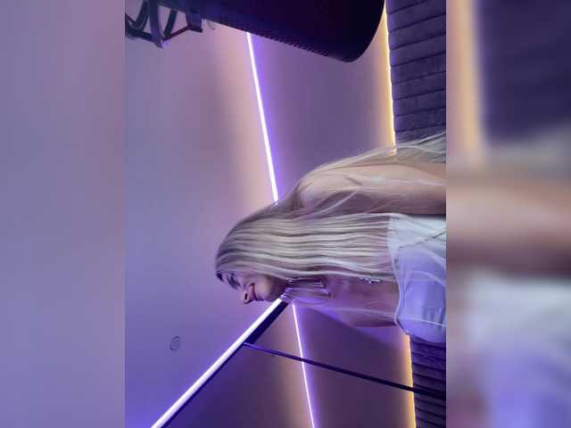 Monika-22's BongaCams show and profile