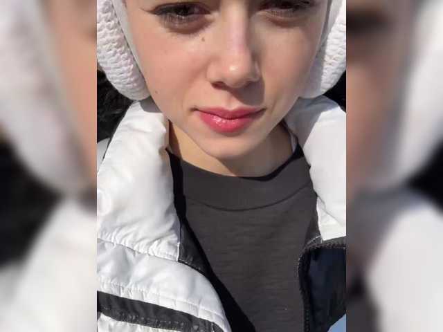 Taanni's BongaCams show and profile