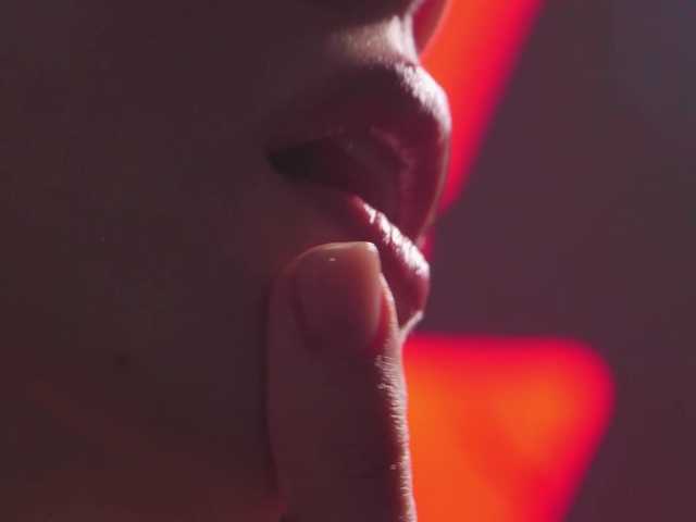 go to chat with Taanni