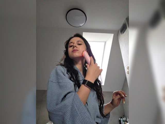 go to chat with Taanni