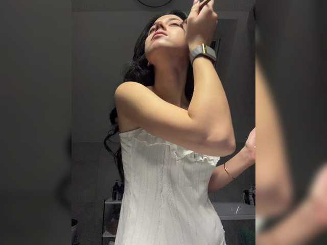 go to chat with Taanni