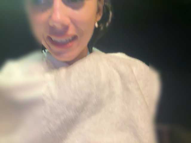 go to chat with Taanni