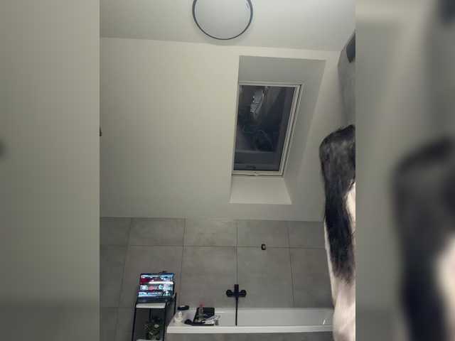 Taanni's BongaCams show and profile