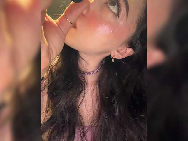 Taanni's BongaCams show and profile