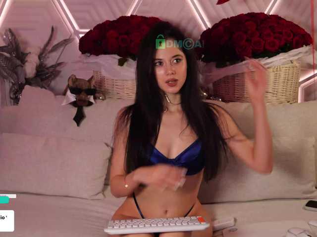 Taanni's BongaCams show and profile