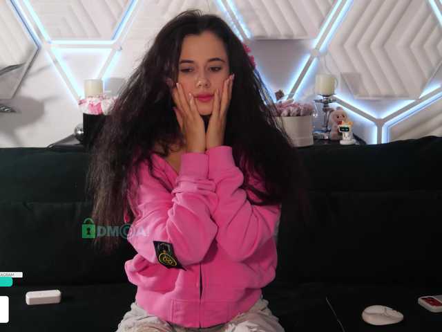 Taanni's BongaCams show and profile