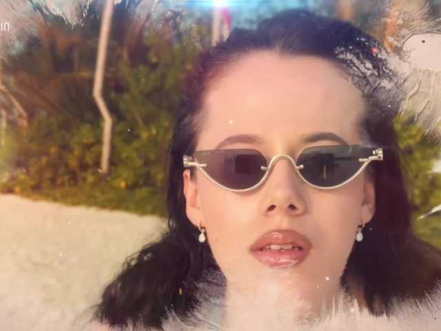 Taanni's BongaCams show and profile