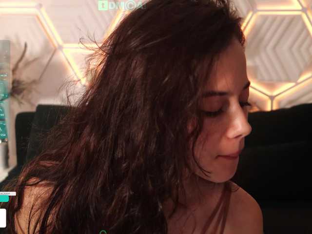 go to chat with Taanni