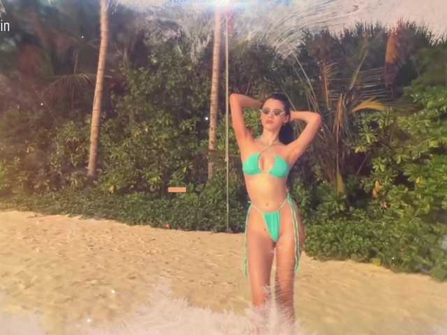 go to chat with Taanni