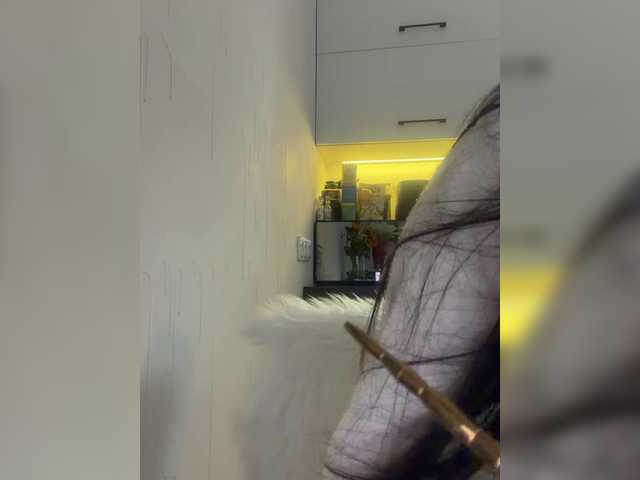 go to chat with Taanni