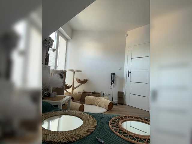 Taanni's BongaCams show and profile