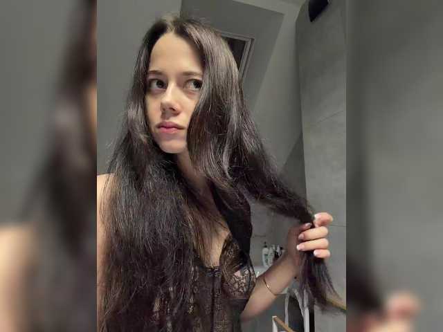 go to chat with Taanni