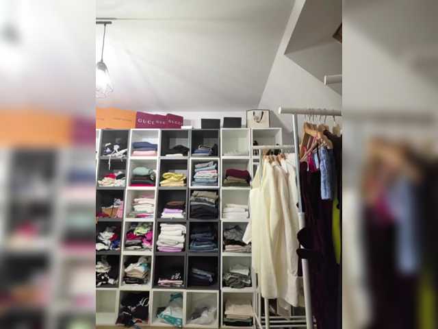 Taanni's BongaCams show and profile