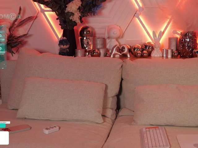 go to chat with Taanni