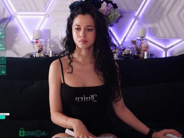 go to chat with Taanni