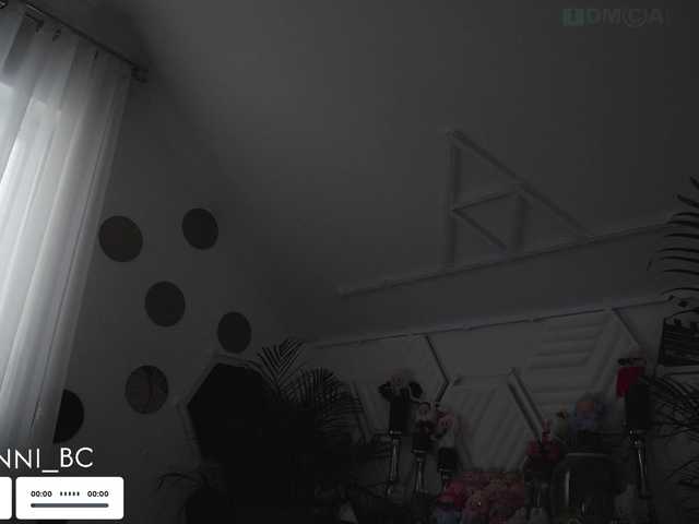 Taanni live cam