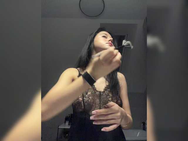 Taanni's BongaCams show and profile