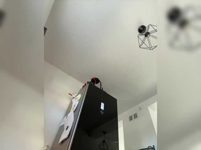 go to chat with Taanni