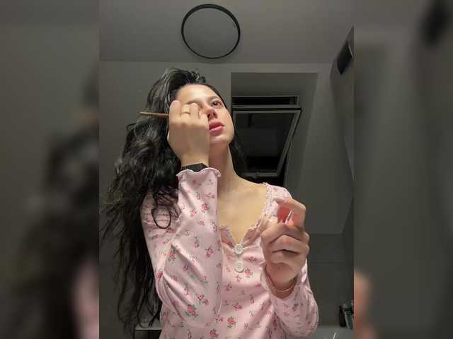 Taanni's BongaCams show and profile