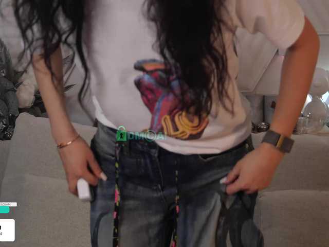 Taanni's BongaCams show and profile