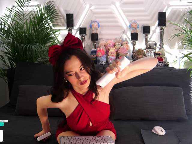 go to chat with Taanni