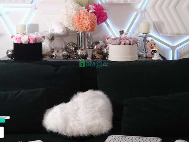 Taanni's BongaCams show and profile