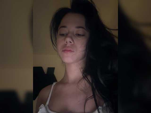 Taanni's BongaCams show and profile