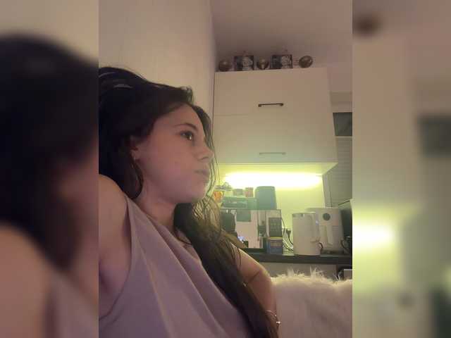 Taanni's BongaCams show and profile