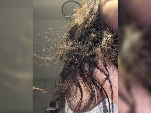 Taanni's BongaCams show and profile