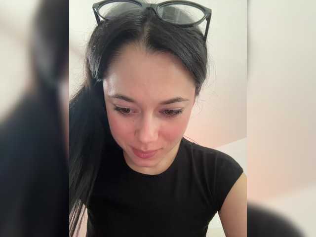 go to chat with Taanni