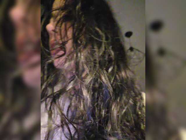 Taanni's BongaCams profile